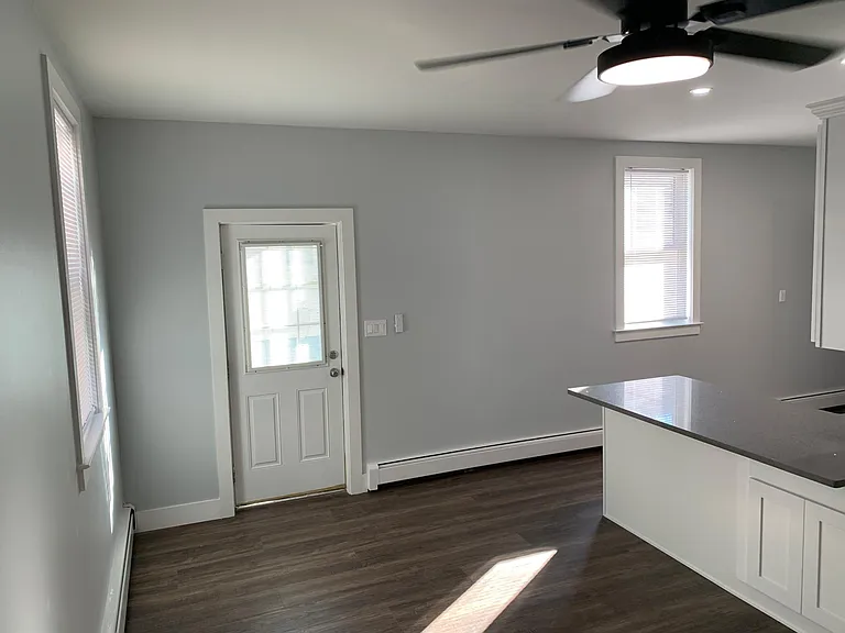 60B Willett Ave #B — Photo 3