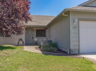 1257 Hawk Dr, Central Pt, OR 97502