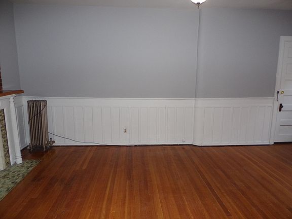 4th image of 220 Lexington Ave #16
