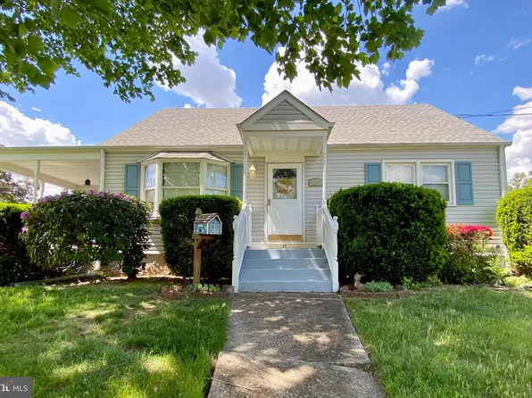 27 Olden Ter, Trenton, NJ 08610