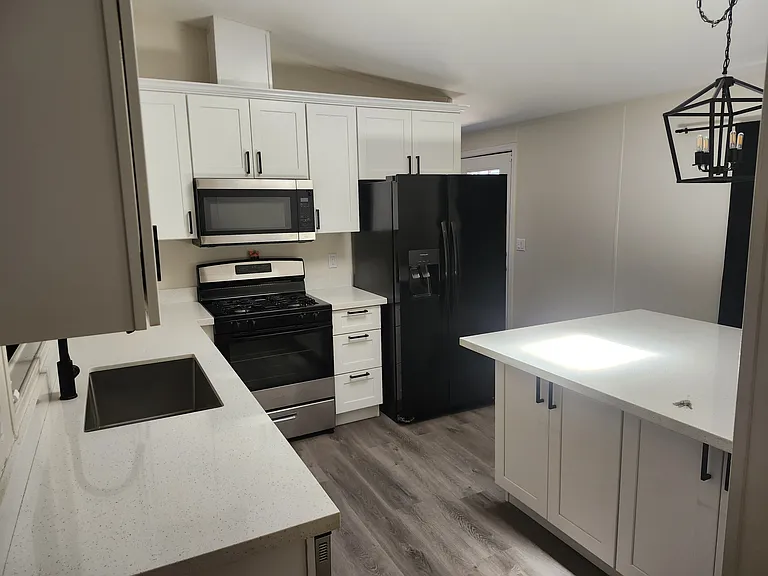 1786 W Sherrie Dr — Photo 5