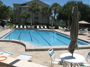 300 Horse Creek Dr APT 105, Naples, FL 34110