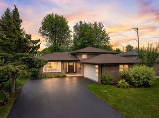 8651 S Kean Ave, Hickory Hills, IL