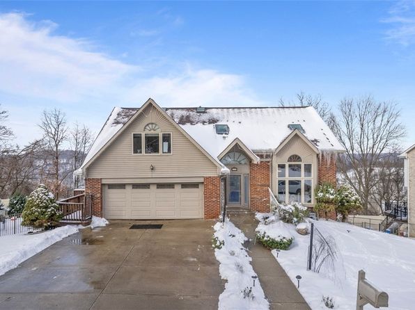 2120 Chris Dr, South Park, PA 15129