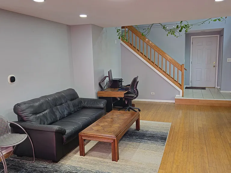 121 Hampton Ave — Photo 5