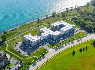 42 Hundred On The Lake, Saint Francis, WI 53235