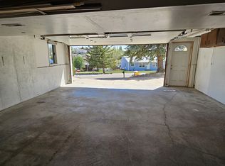 29 16th Ave S, Great Falls, MT 59405