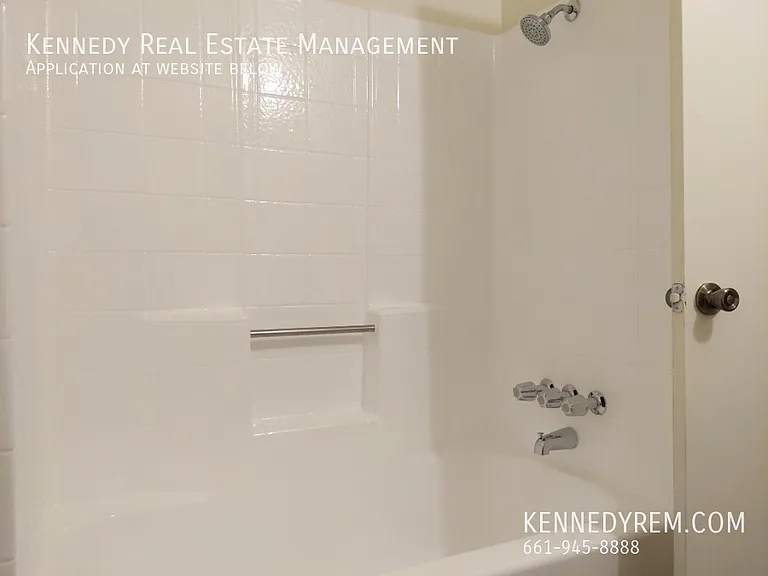 14212 Avon Dr — Photo 8
