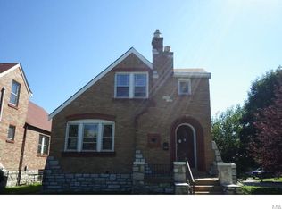 4607 Steinlage Dr, Saint Louis, MO 63115