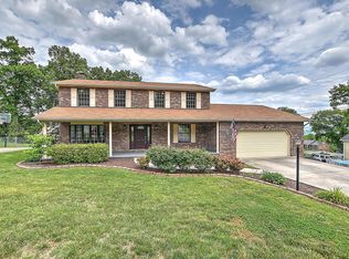 900 Clara Dr, Kingsport, TN 37660