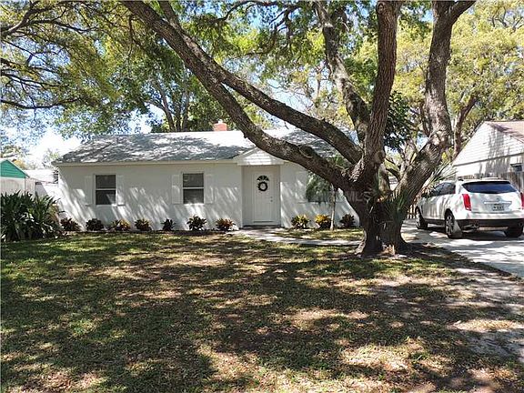 2nd image of 1432 Santa Anna Dr