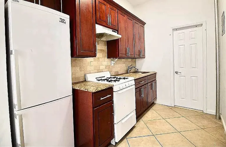 25 Malcolm X Blvd #3 — Photo 3