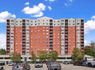 30 Chapman Ct #1204, London, ON N6G 4Y4