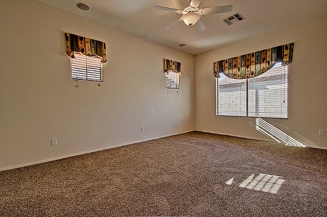 2050 N Arbor Ln — Photo 9