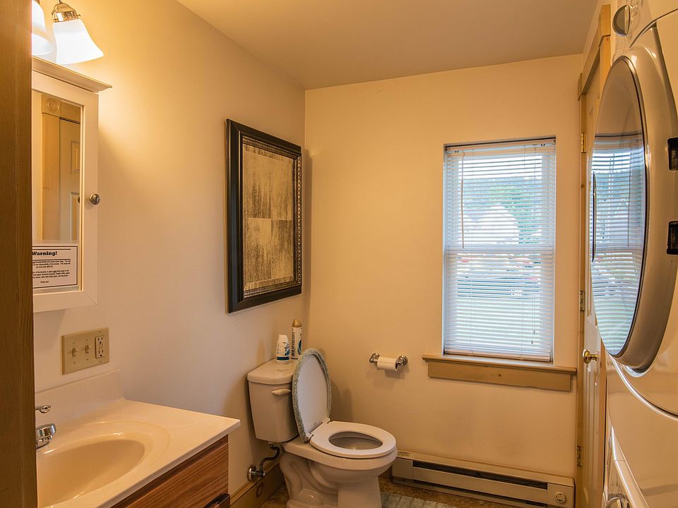 [ First floor ] Half bath with resident free use washer and dryer.