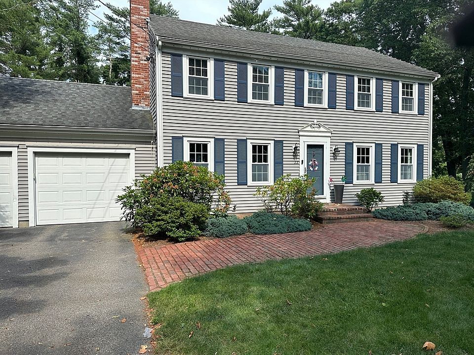 1st image of 22 Heritage Hill Dr