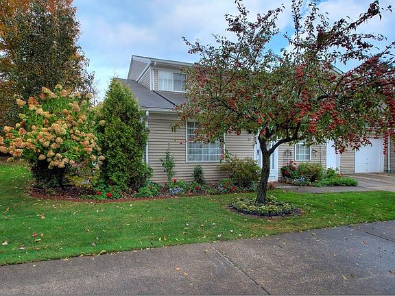 2nd image of 22 Firebush Ln