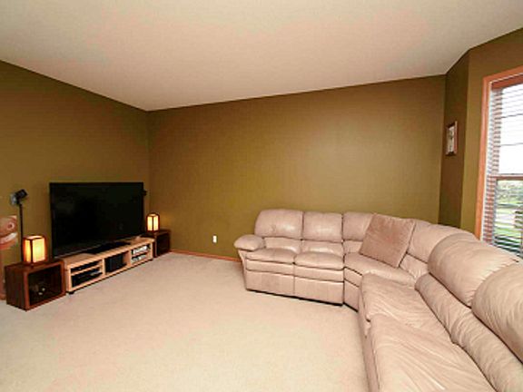 15725 Foliage Ave Apple Valley