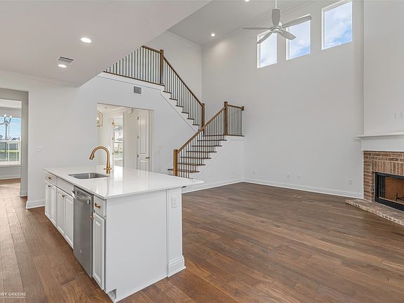 5th image of 346 Prien Lake Loop