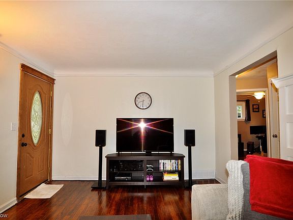 5th image of 16164 Pike Blvd