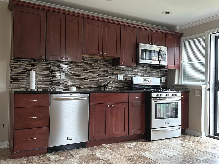 500 Lucia Ave — Photo 6