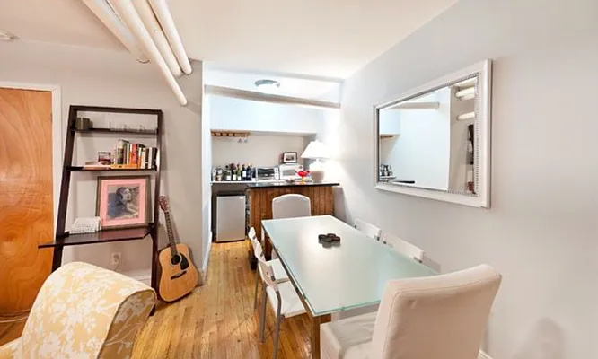 Rented by LJ Sloane Management | media 25