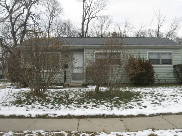 906 Holten St, Lansing, MI 48915
