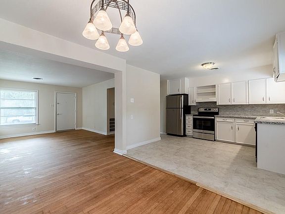 5th image of 11307 Myrtice Dr