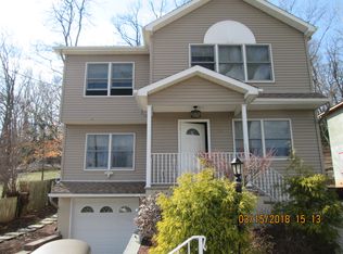 67 Cedar St, Cresskill, NJ 07626