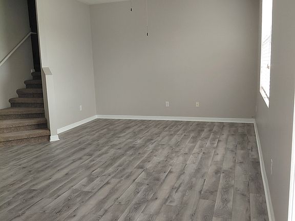 Living/dining room combination