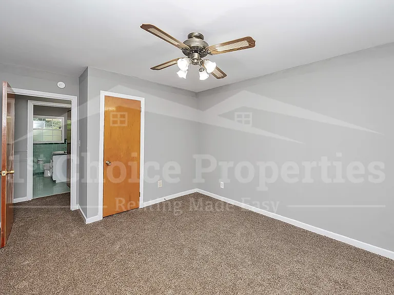 1177 Five Mile Rd — Photo 16