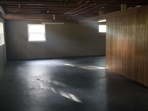 4th image of 1823 Stoddard St