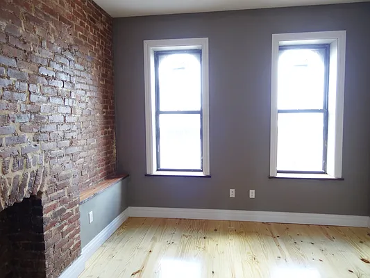 Rented by Lofts and Flats LLC | media 8