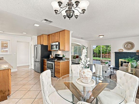 4th image of 8537 San Pasqual Way