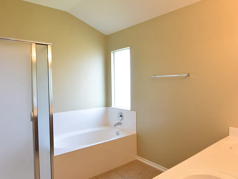 4914 Allegany Dr — Photo 12