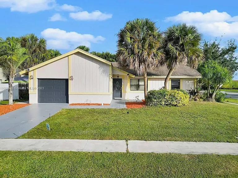 9883 Liberty Ct — Photo 1