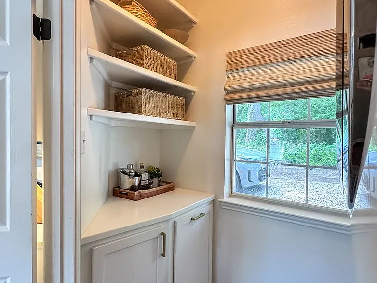 2910 Edgewater Dr — Photo 22
