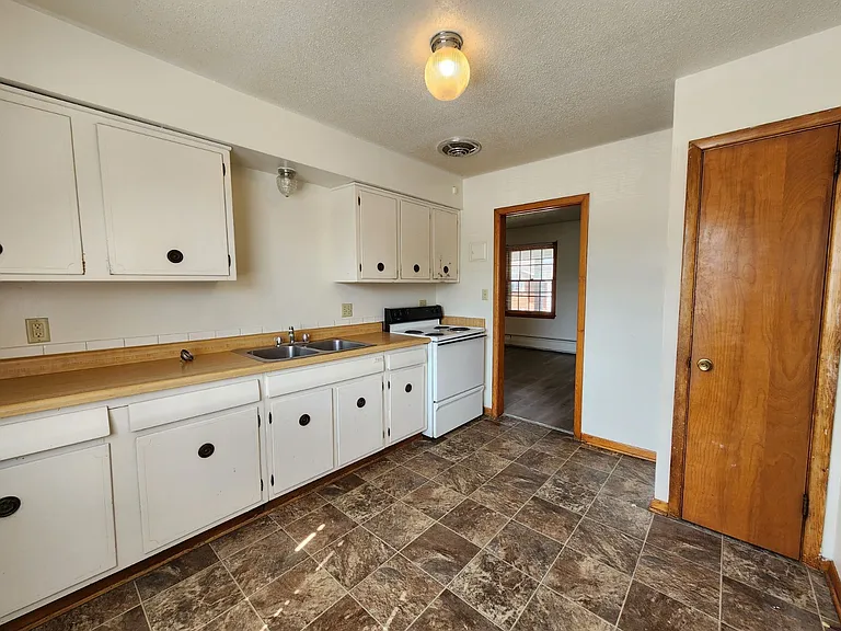 905 W Benton Street — Photo 19