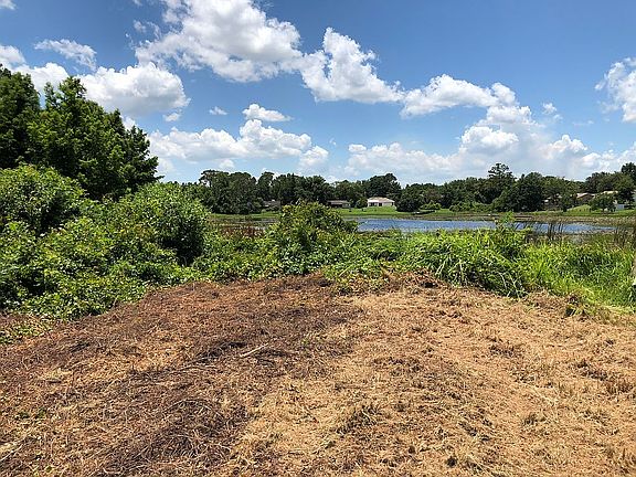 2nd image of 257 Lake Ln