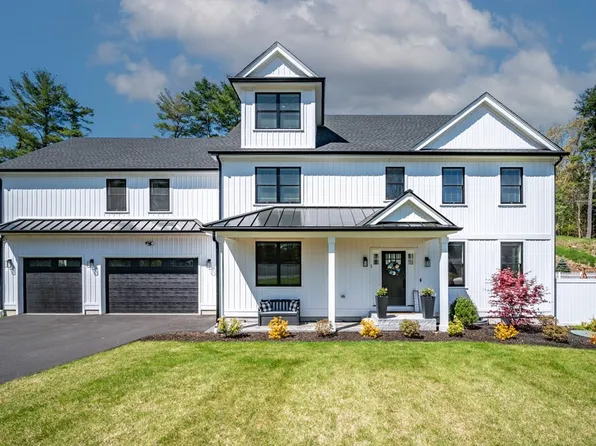 1 Lincoln Ct, Medfield, MA 02052