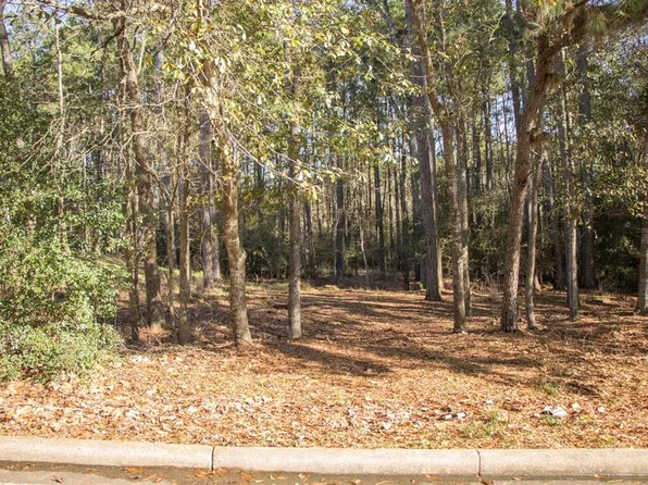 1033 Broadmoor Dr, Huntsville, TX 77340