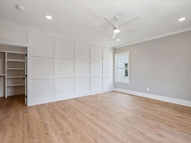 317 Old Shackle Island Rd — Photo 22
