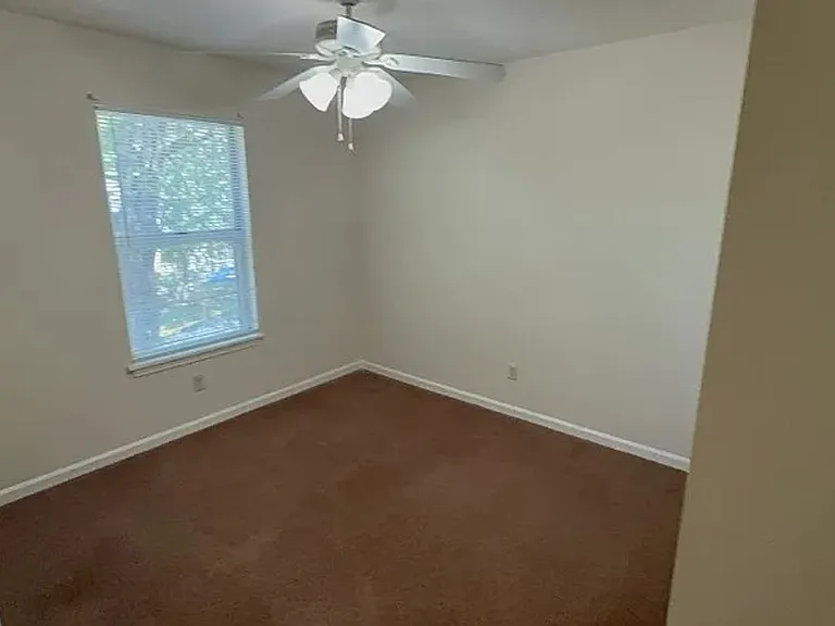 241 Pheasant Run Dr — Photo 6