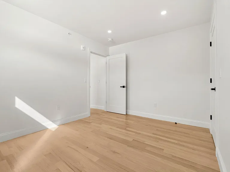 53 Dustin St #1 — Photo 25