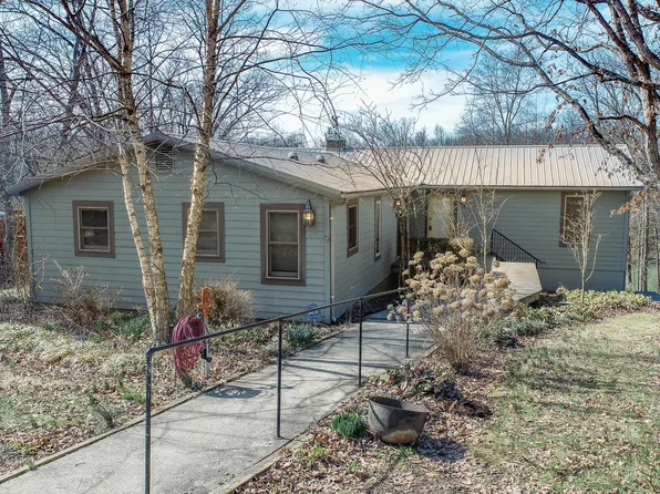 208 Azalea Ct, Carlisle, KY 40311