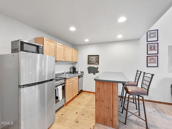 4th image of 2235 Sidewinder Dr #430