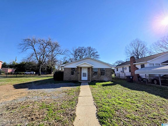 3rd image of 417 Goldwire Cir SW