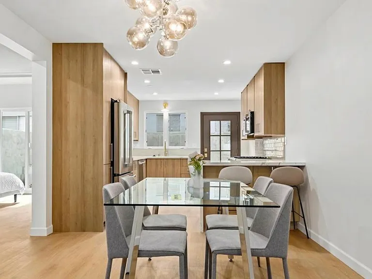 1027 Arcadia Ave #C — Photo 5