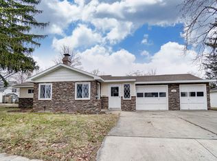 110 N Cross St, Angola, IN 46703