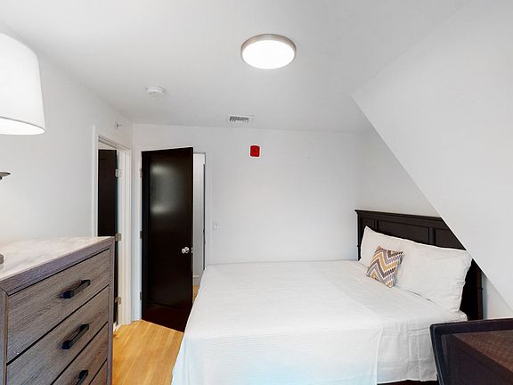 2nd image of 92 Brown St Unit 6-A